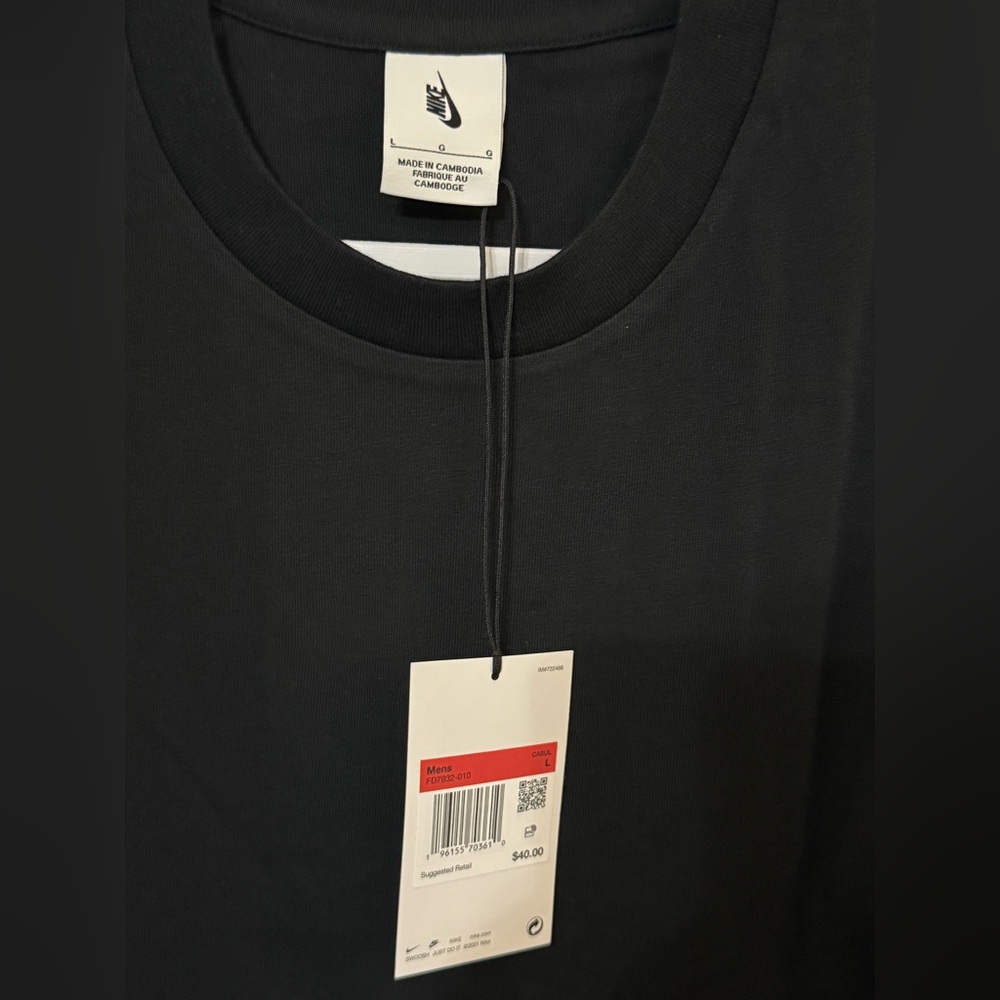 Nike Black Short Sleeve Men's Tee Size Large NWT - Picture 2 of 4